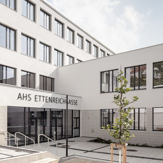 AHS Ettenreichgasse · Foto: Kurt Kuball · SOLID architecture