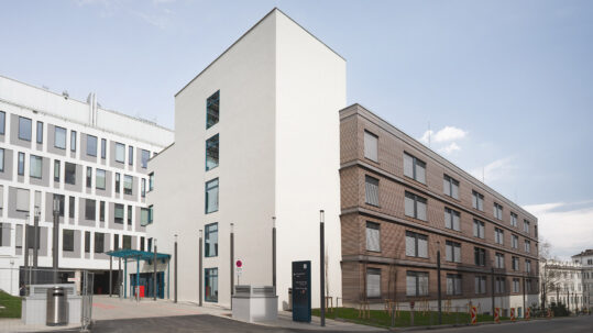 AKH Wien Stationsgebäude Süd · Foto: Robert Tober